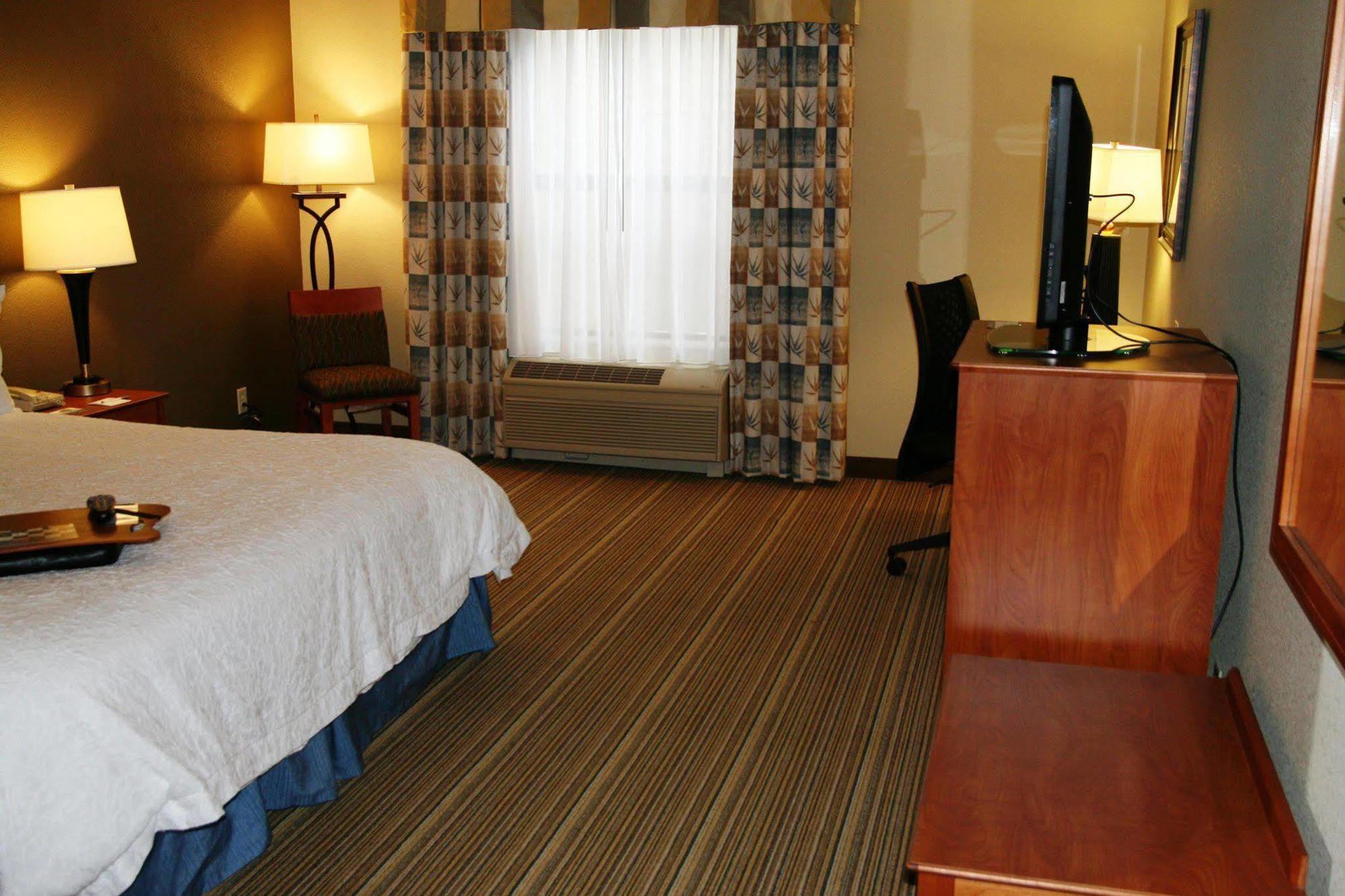 Hampton Inn Laporte La Porte Екстер'єр фото